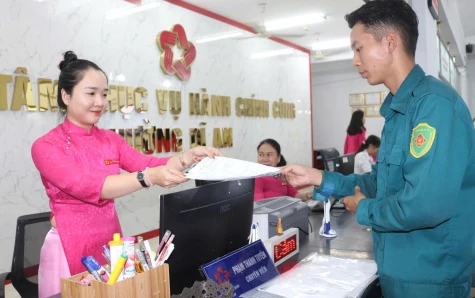 Hoạt động thử nghiệm tại các Trung tâm Phục vụ hành chính công: Khẩn trương, nhanh chóng