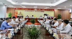 省人民委员会第102次会议：通过若干重点项目工程的决议草案