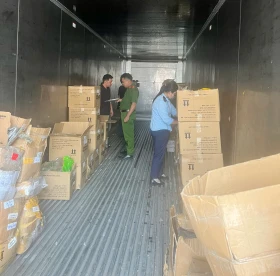 Phát hiện 18 vụ vi phạm về buôn lậu, gian lận thương mại, hàng giả trong tháng cao điểm