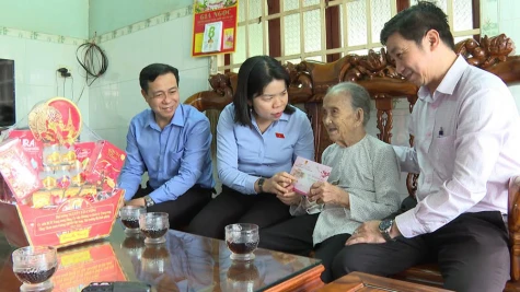 Mãi ghi nhớ công lao người có công