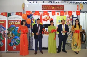Vietnamese products grab spotlight at Algiers int’l fair 2025