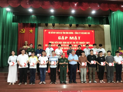 “Tiếp lửa” cho sĩ tử các trường quân đội