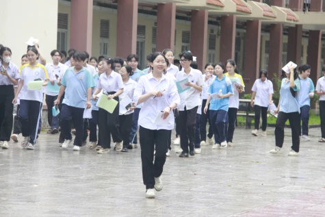 Bình Dương vắng 47 thí sinh trong môn thi thứ 2
