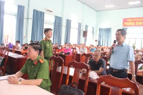 Chủ nhà trọ, doanh nghiệp ký cam kết đảm bảo trật tự, an toàn giao thông