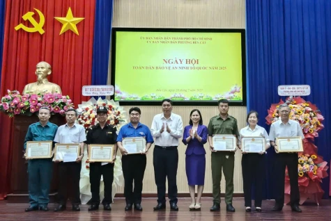 Phường Bến Cát: Tổ chức Ngày hội Toàn dân bảo vệ an ninh Tổ quốc cấp thành phố